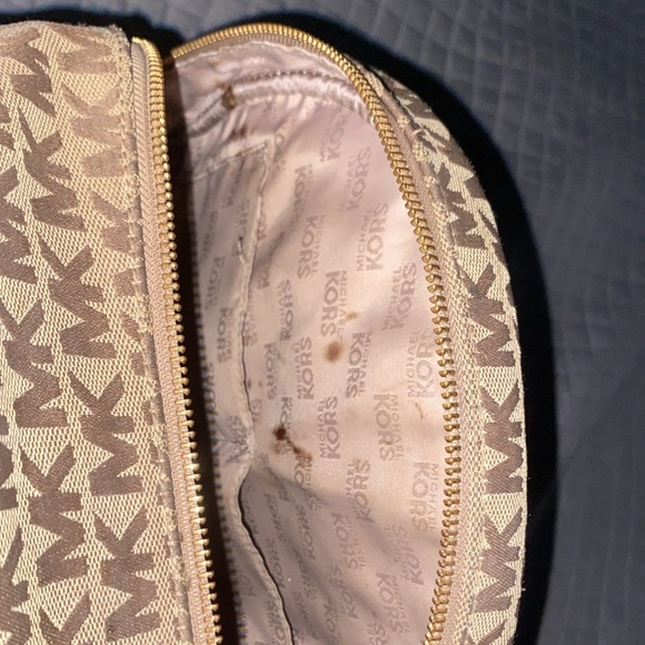 MICHAEL KORS MK LOGO BACKPACK in good condition!! - Picture 5 of 7